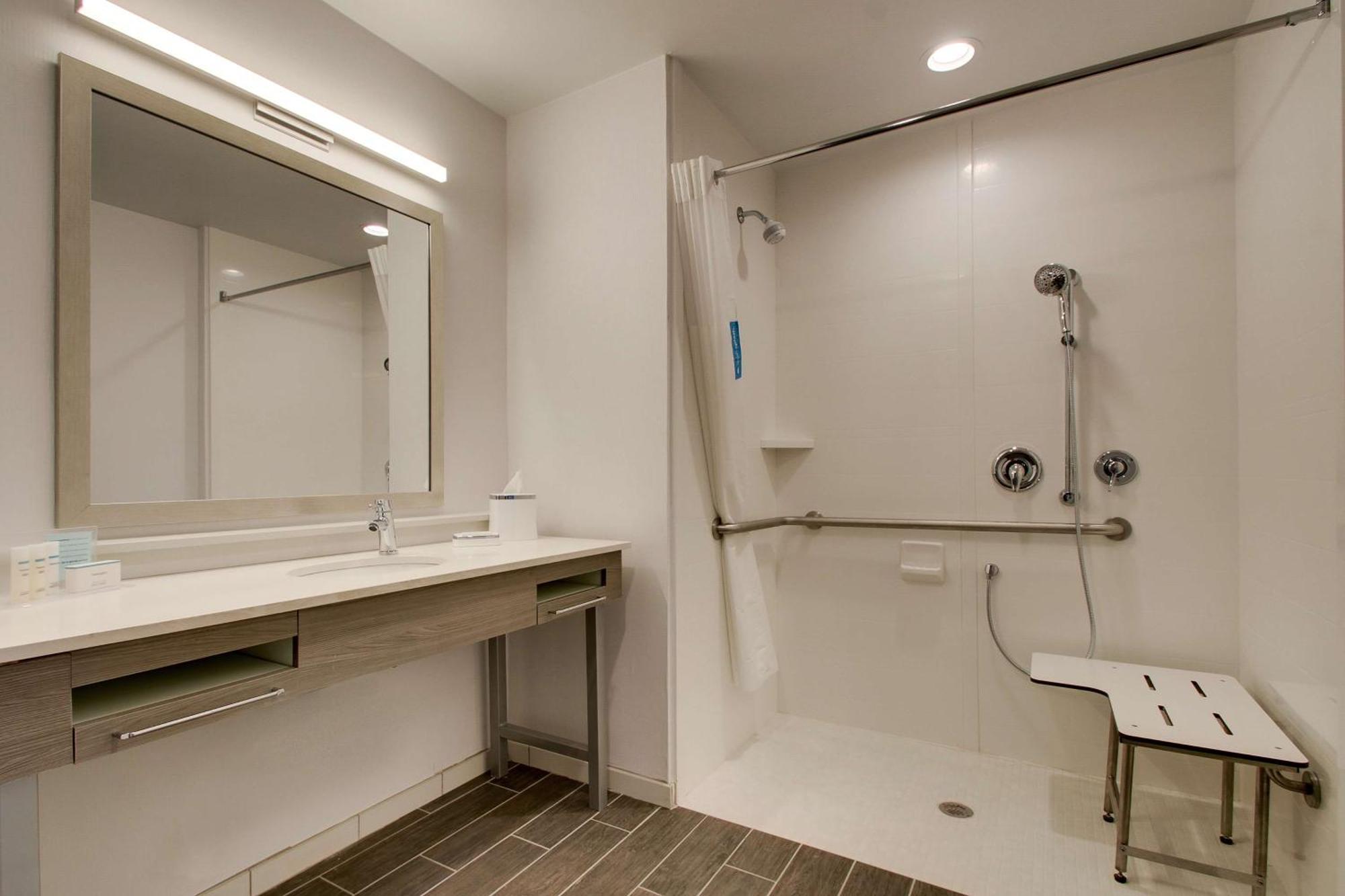 Hampton Inn & Suites By Hilton Knightdale Raleigh Extérieur photo