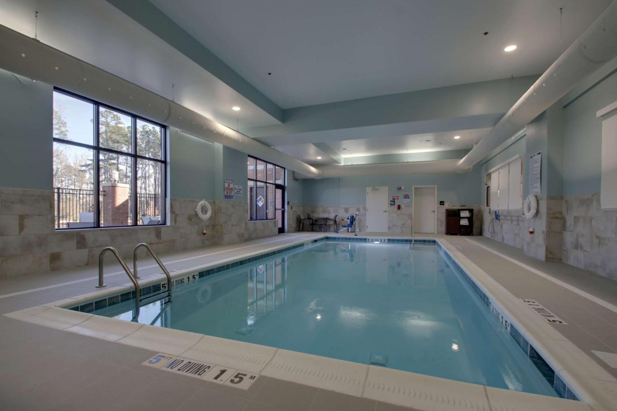 Hampton Inn & Suites By Hilton Knightdale Raleigh Extérieur photo