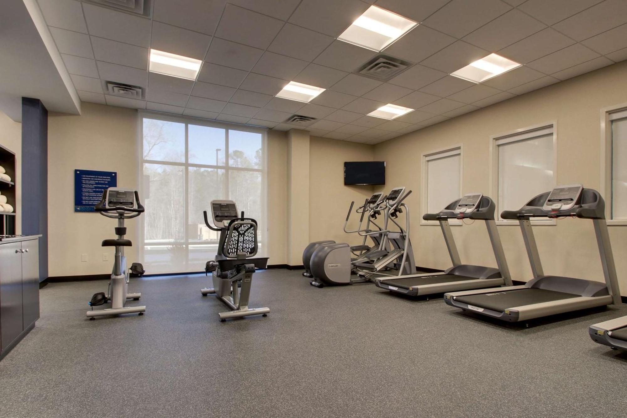Hampton Inn & Suites By Hilton Knightdale Raleigh Extérieur photo