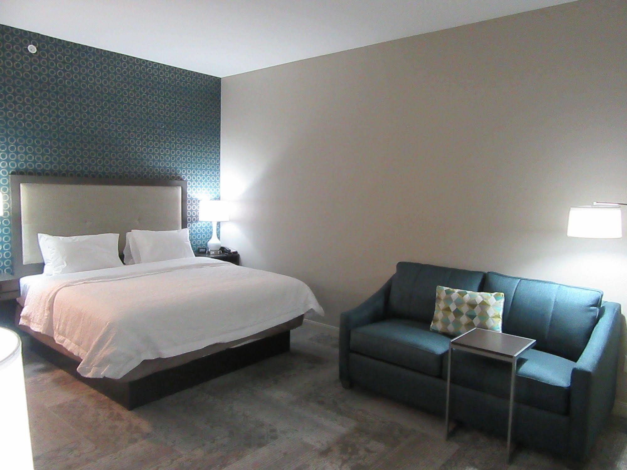 Hampton Inn & Suites By Hilton Knightdale Raleigh Extérieur photo