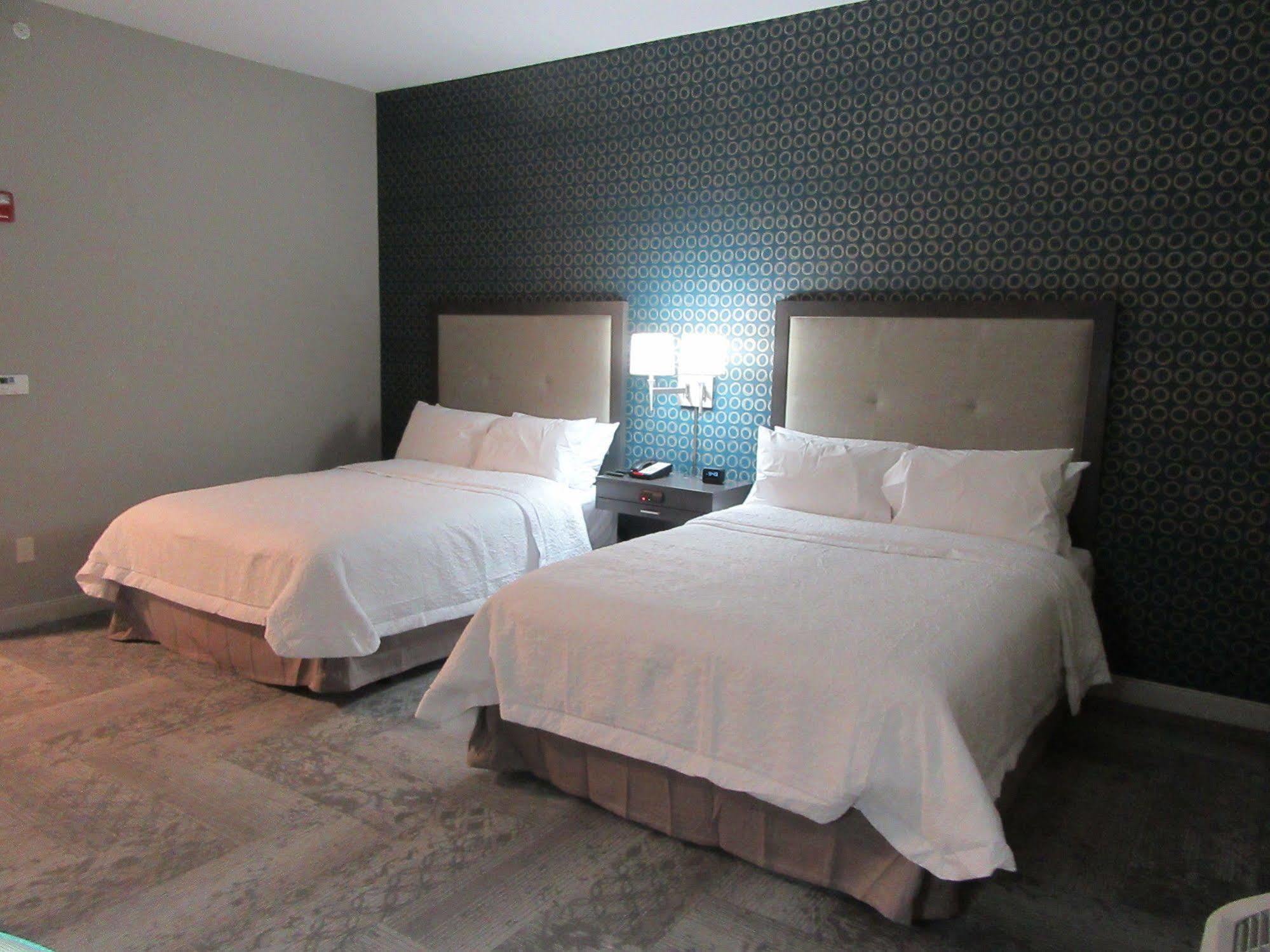 Hampton Inn & Suites By Hilton Knightdale Raleigh Extérieur photo
