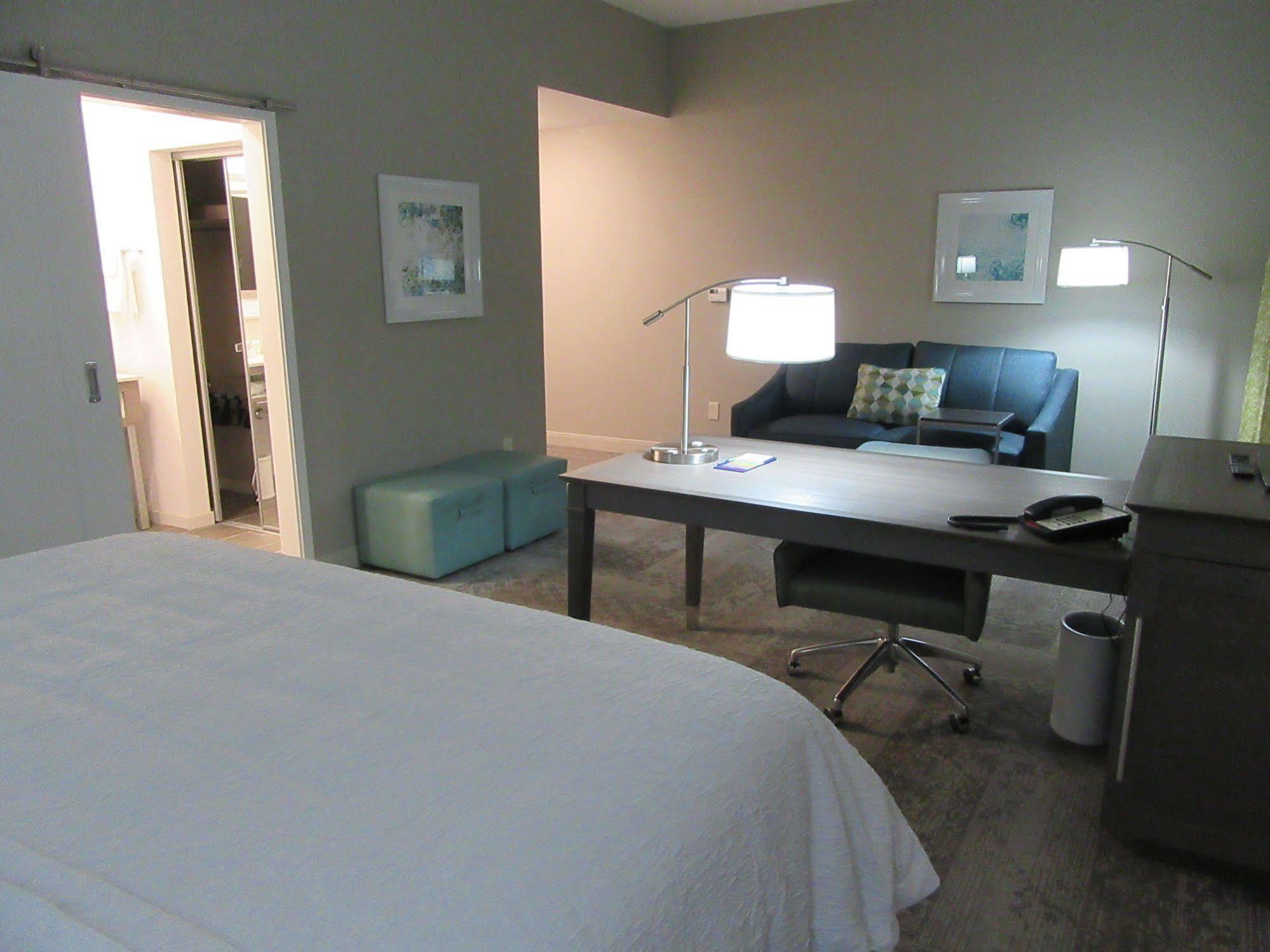 Hampton Inn & Suites By Hilton Knightdale Raleigh Extérieur photo