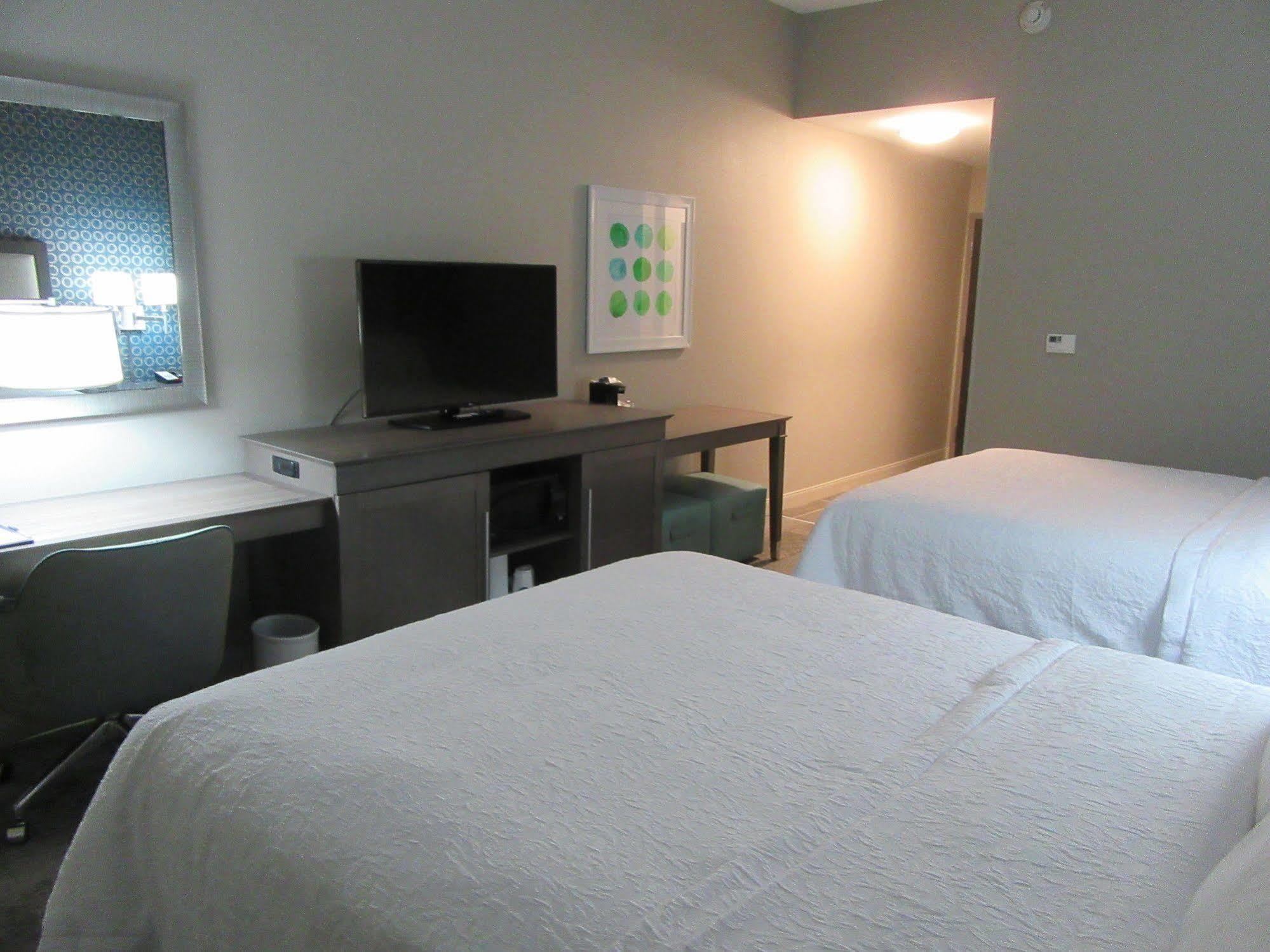 Hampton Inn & Suites By Hilton Knightdale Raleigh Extérieur photo