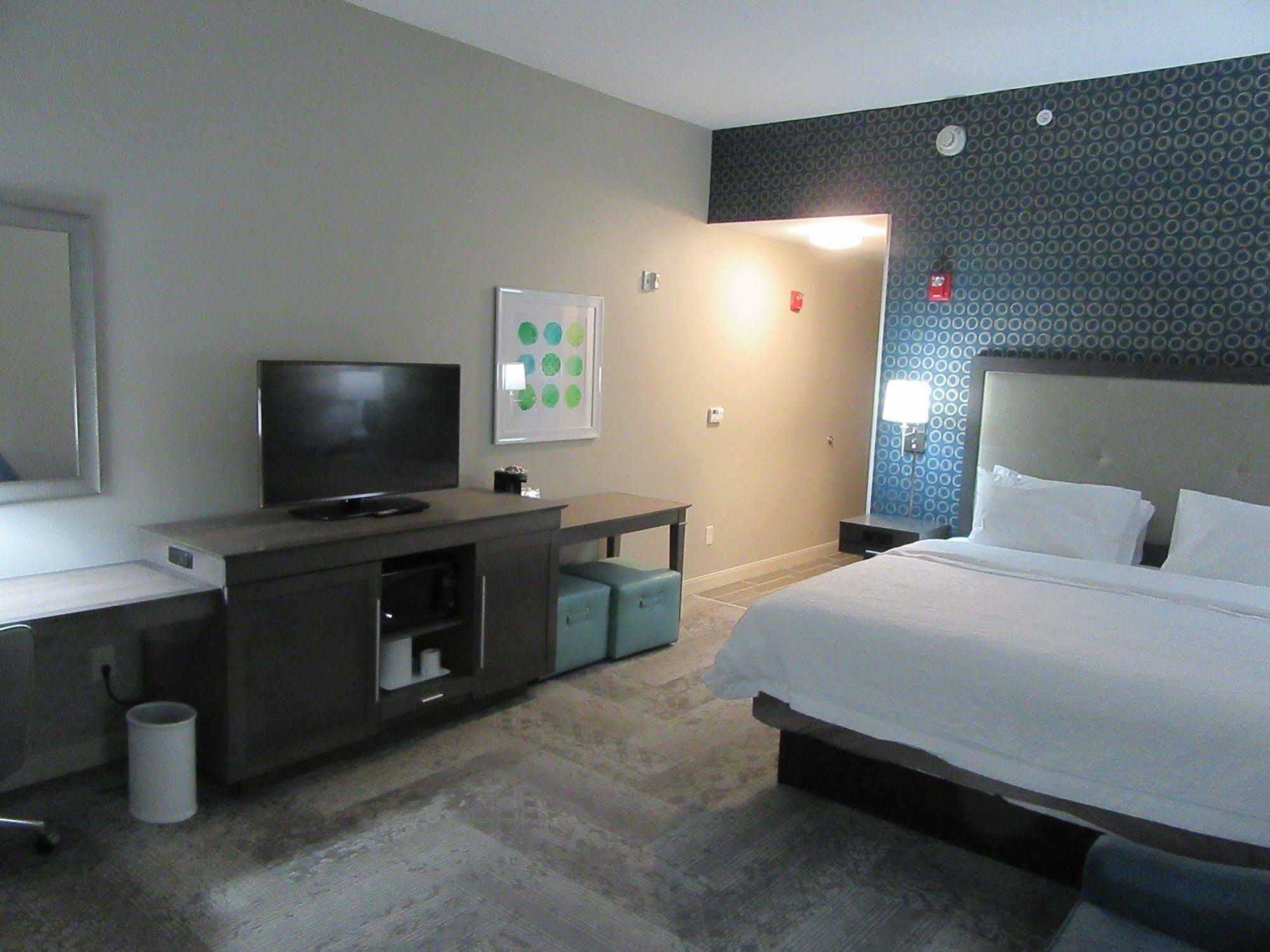 Hampton Inn & Suites By Hilton Knightdale Raleigh Extérieur photo