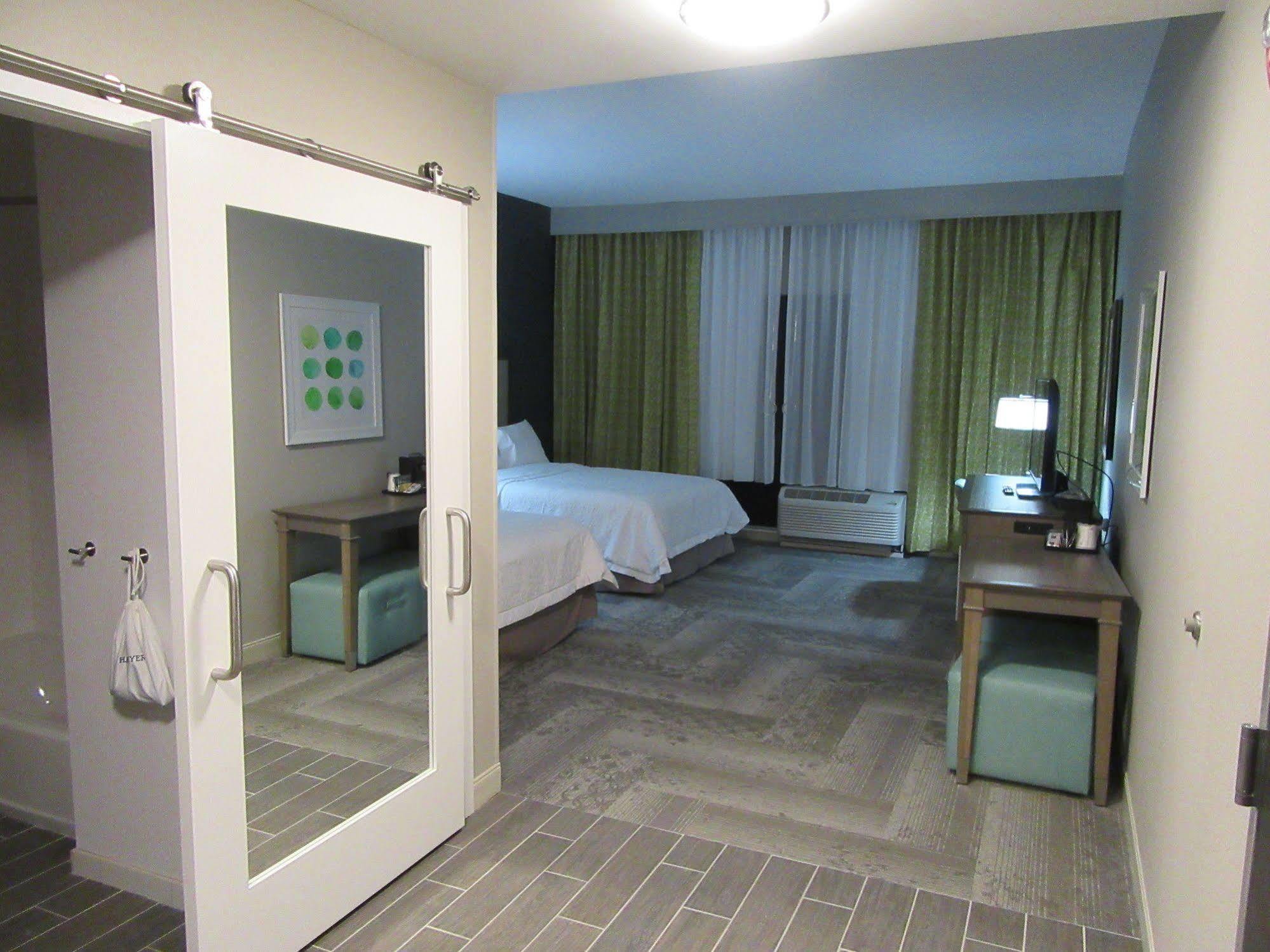 Hampton Inn & Suites By Hilton Knightdale Raleigh Extérieur photo
