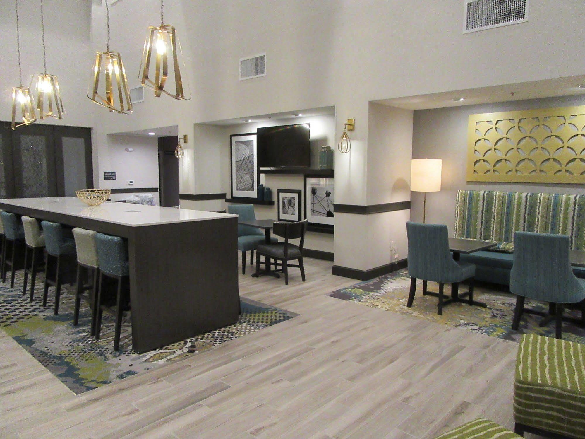 Hampton Inn & Suites By Hilton Knightdale Raleigh Extérieur photo