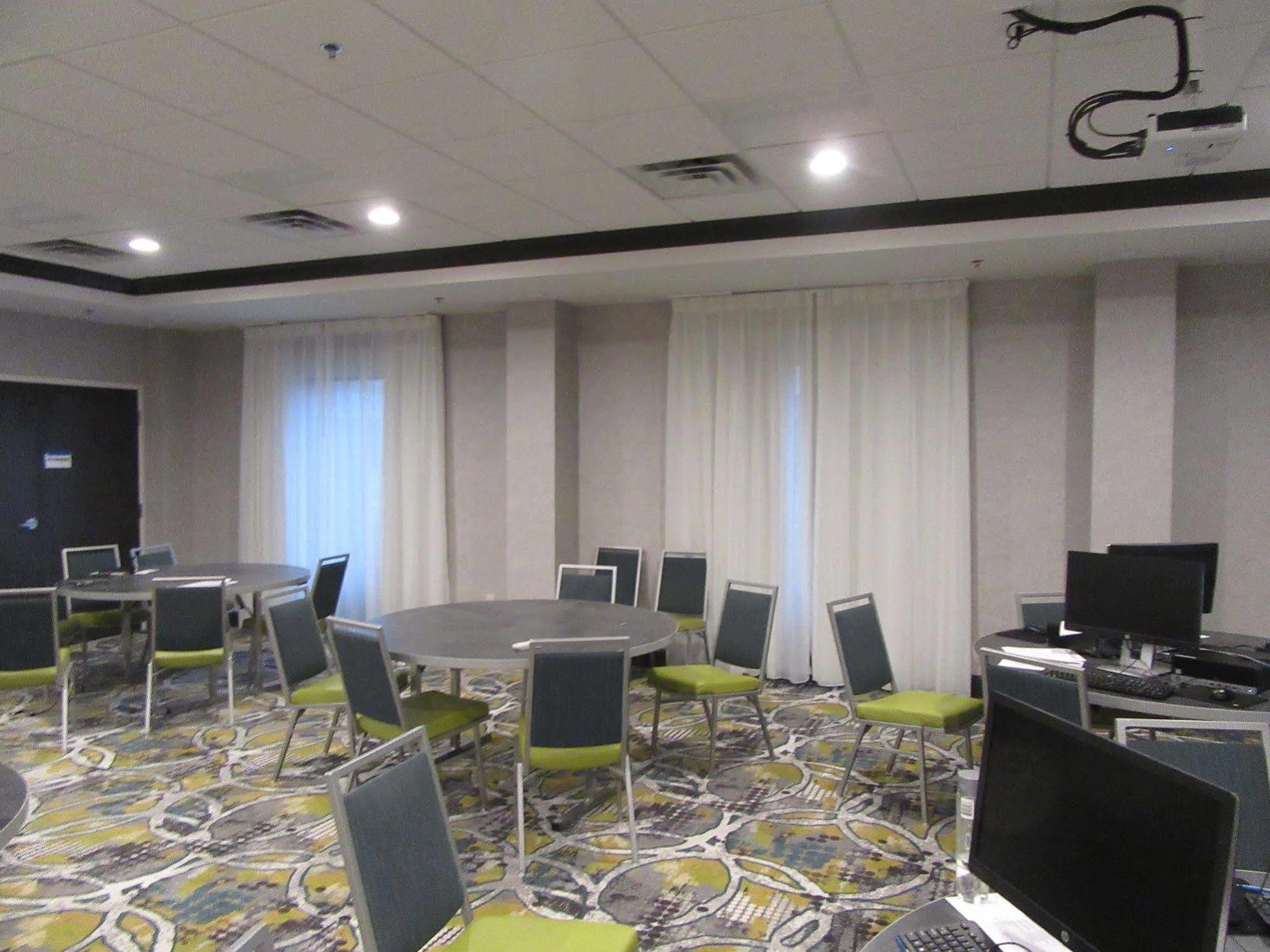 Hampton Inn & Suites By Hilton Knightdale Raleigh Extérieur photo